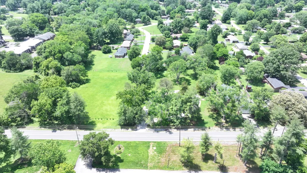 635 Country Club Ln Hopkinsville, KY 42240