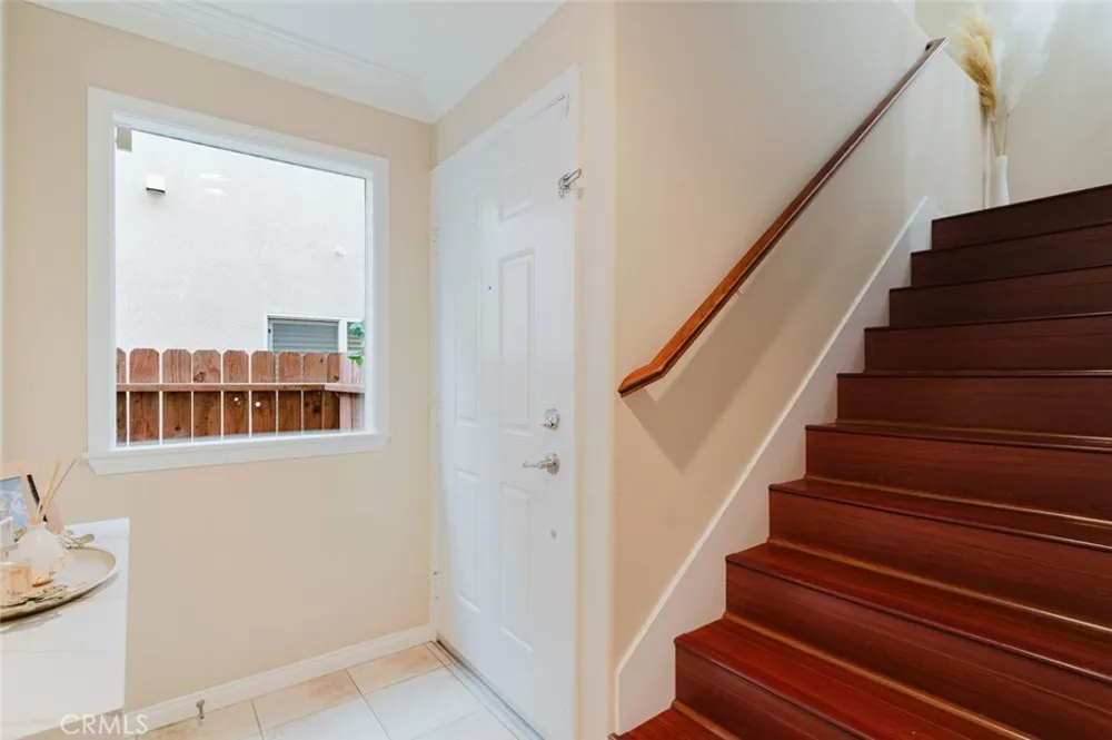 13714 Deane Lane Sylmar, CA 91342