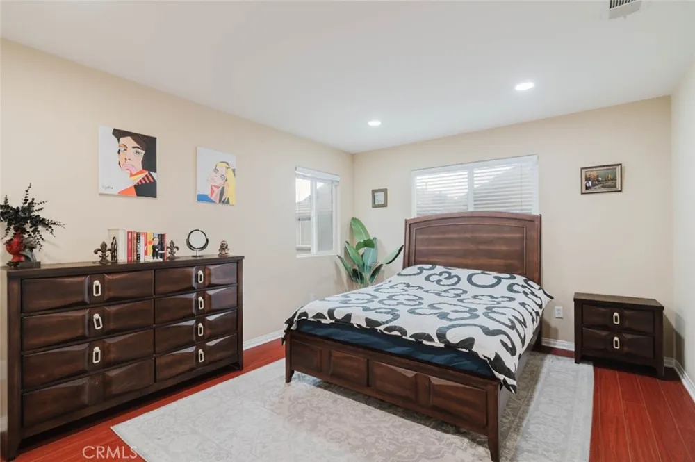 13714 Deane Lane Sylmar, CA 91342
