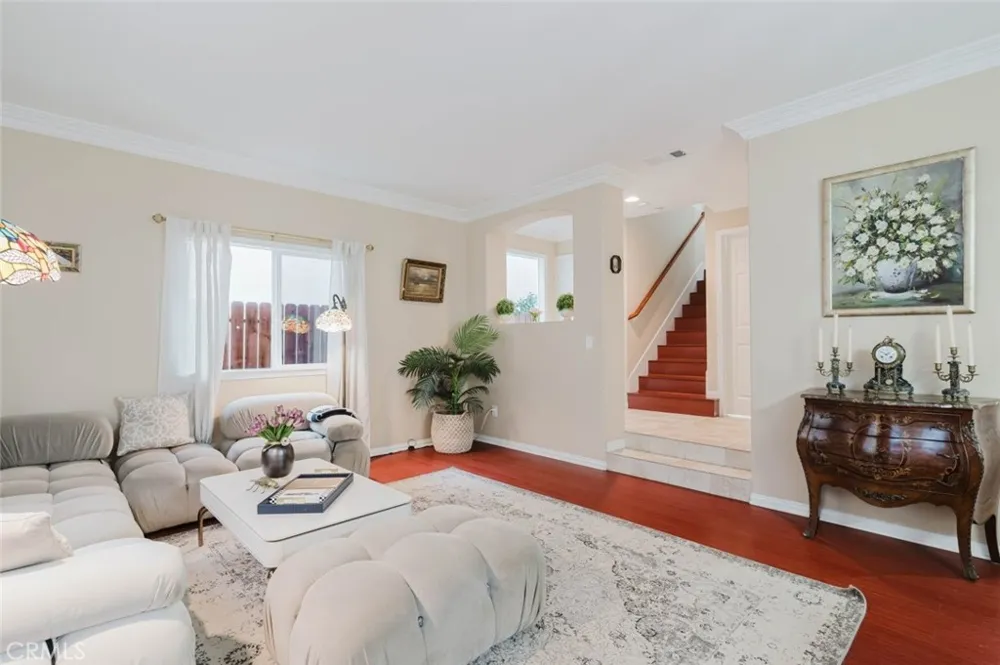 13714 Deane Lane Sylmar, CA 91342