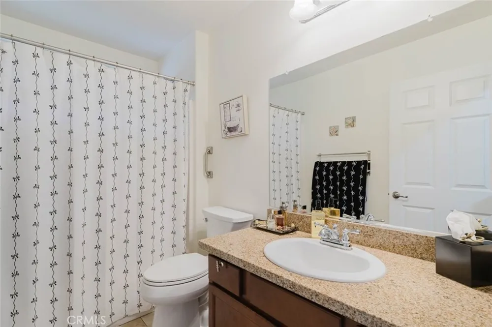 13714 Deane Lane Sylmar, CA 91342