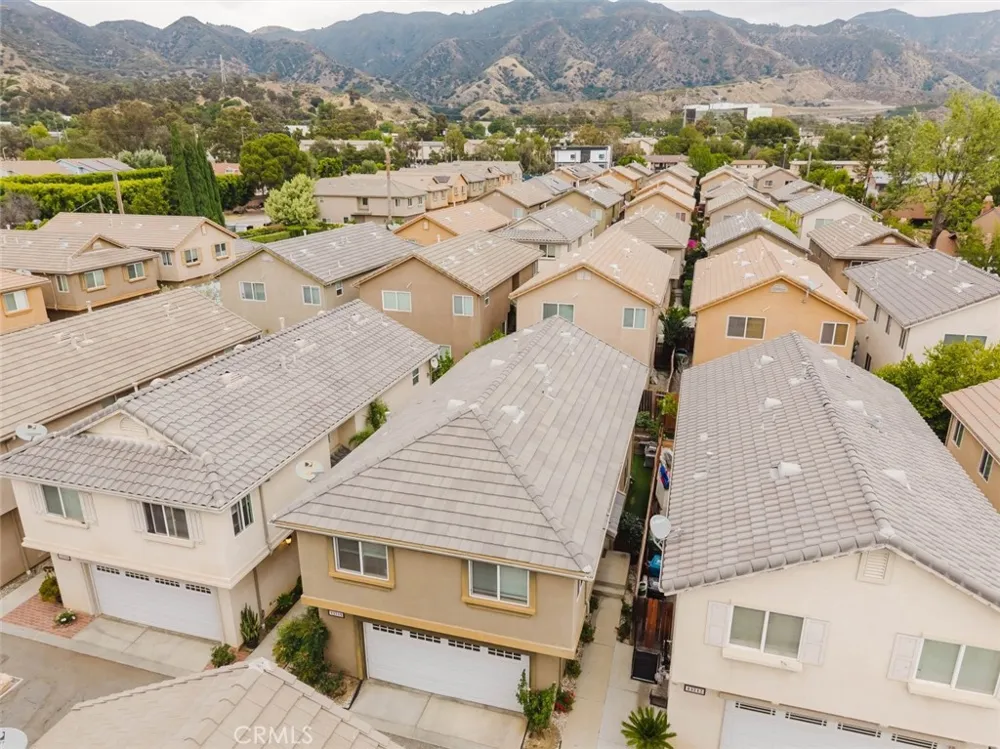 13714 Deane Lane Sylmar, CA 91342