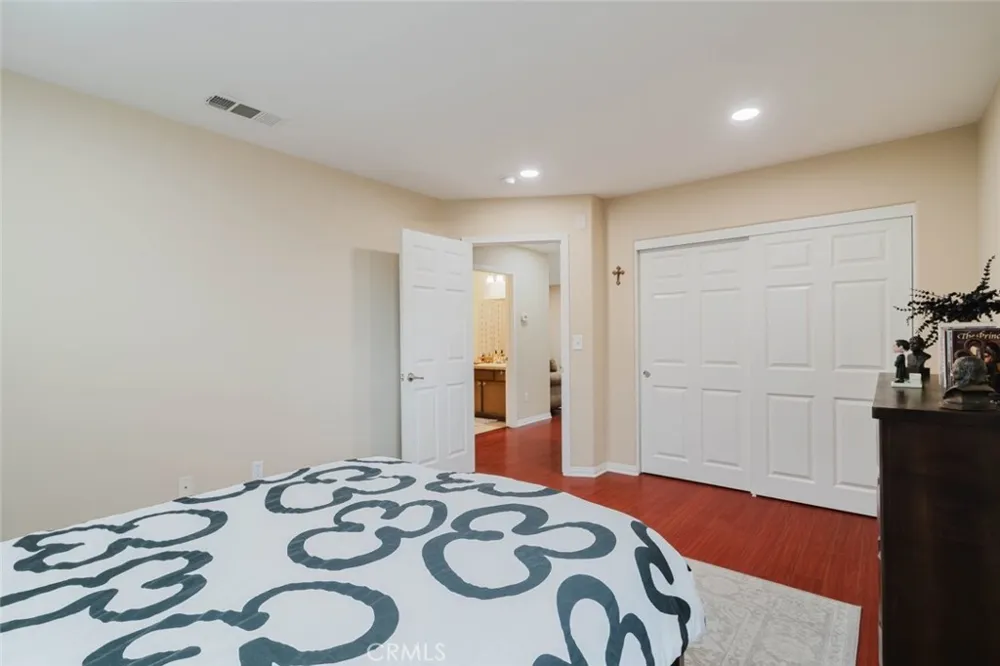 13714 Deane Lane Sylmar, CA 91342