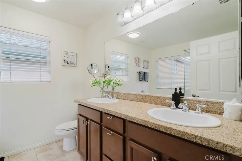 13714 Deane Lane Sylmar, CA 91342