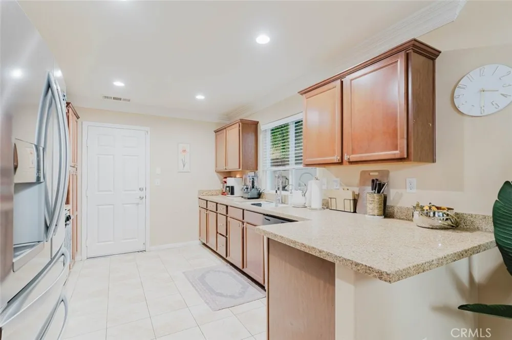 13714 Deane Lane Sylmar, CA 91342