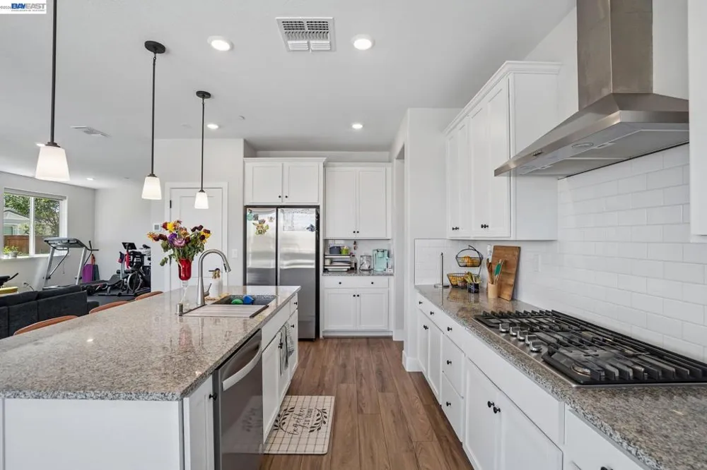 4013 Mirecourt cir Rancho Cordova, CA 95742