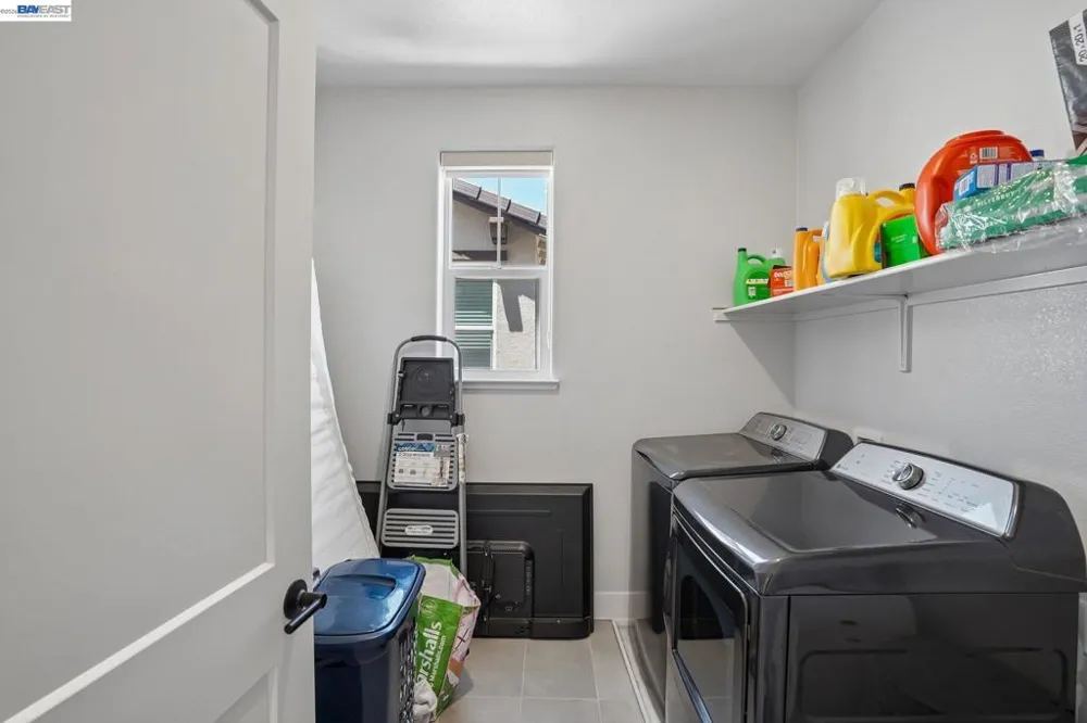 4013 Mirecourt cir Rancho Cordova, CA 95742