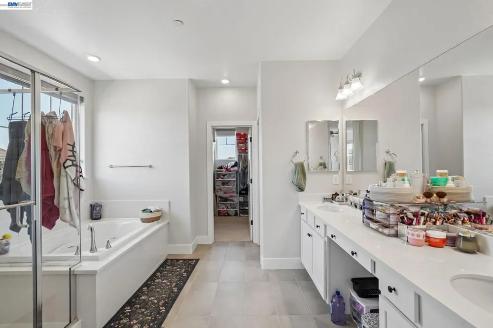 4013 Mirecourt cir Rancho Cordova, CA 95742