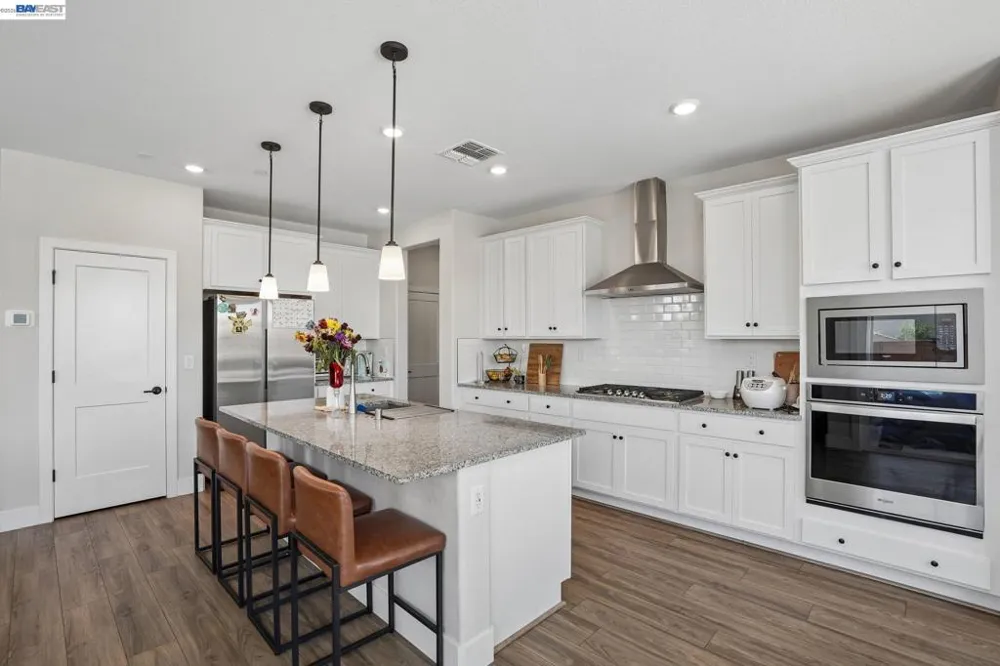 4013 Mirecourt cir Rancho Cordova, CA 95742
