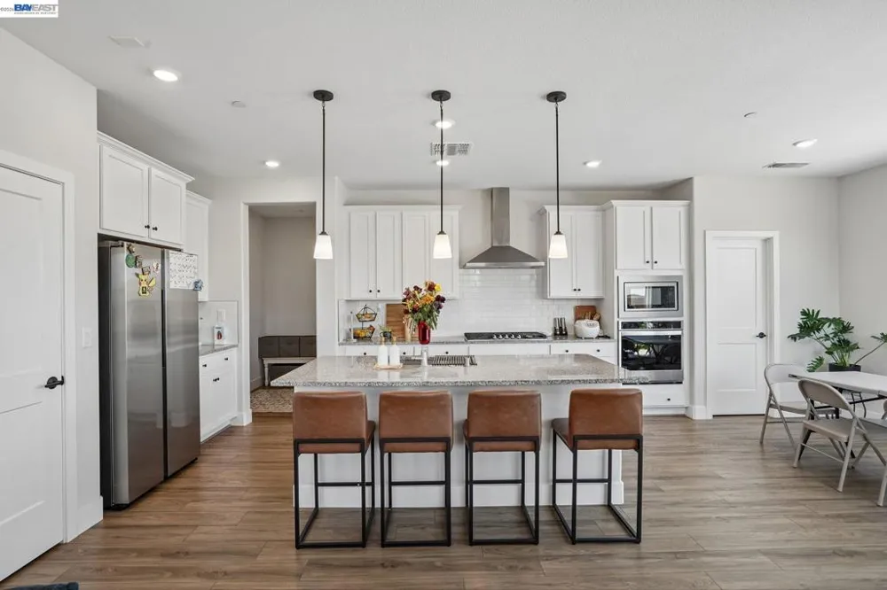 4013 Mirecourt cir Rancho Cordova, CA 95742