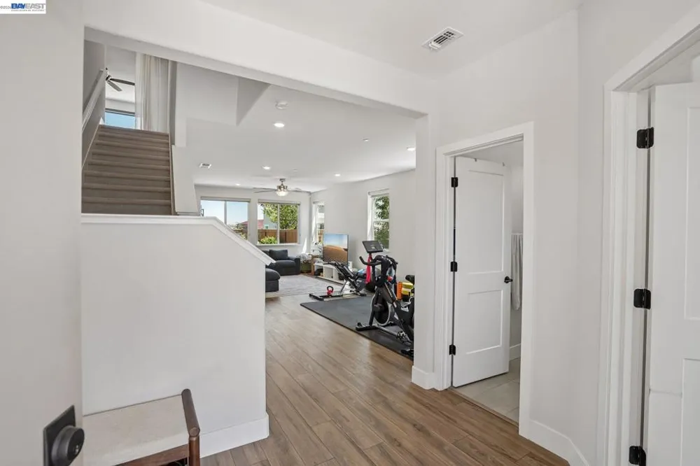 4013 Mirecourt cir Rancho Cordova, CA 95742