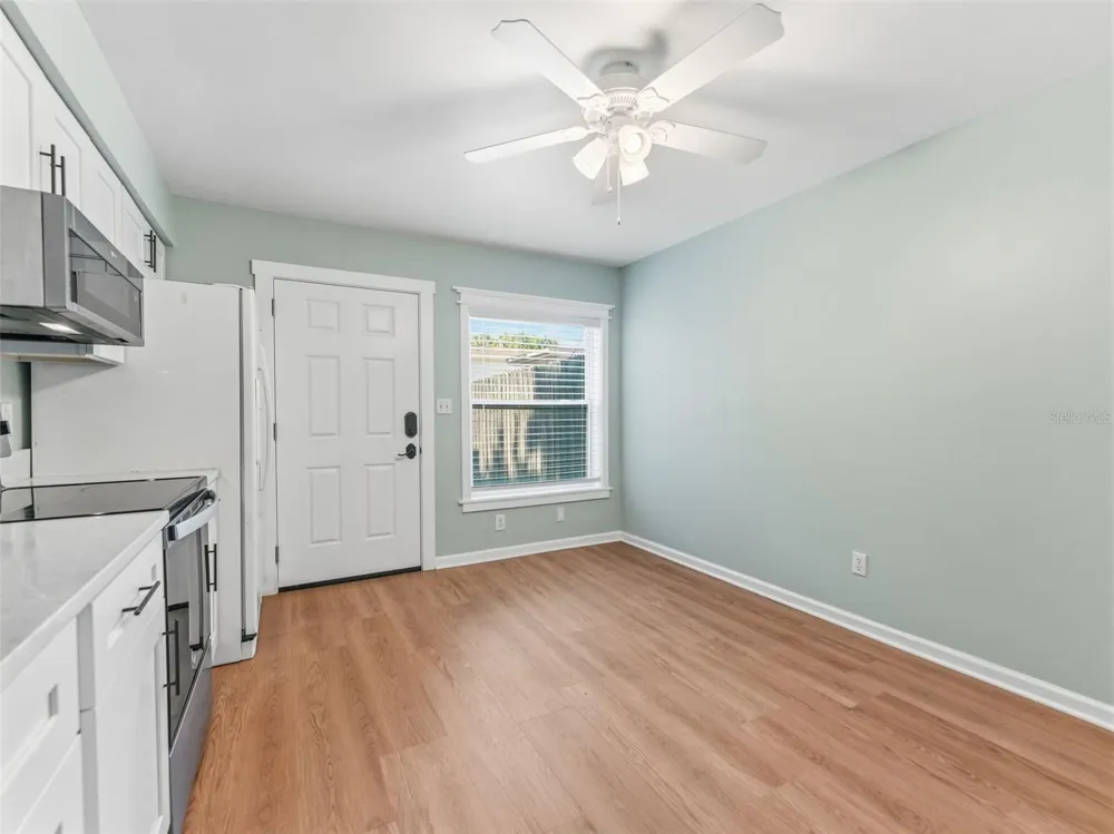 4233 LA SORRENTO COURT Tampa, FL 33611