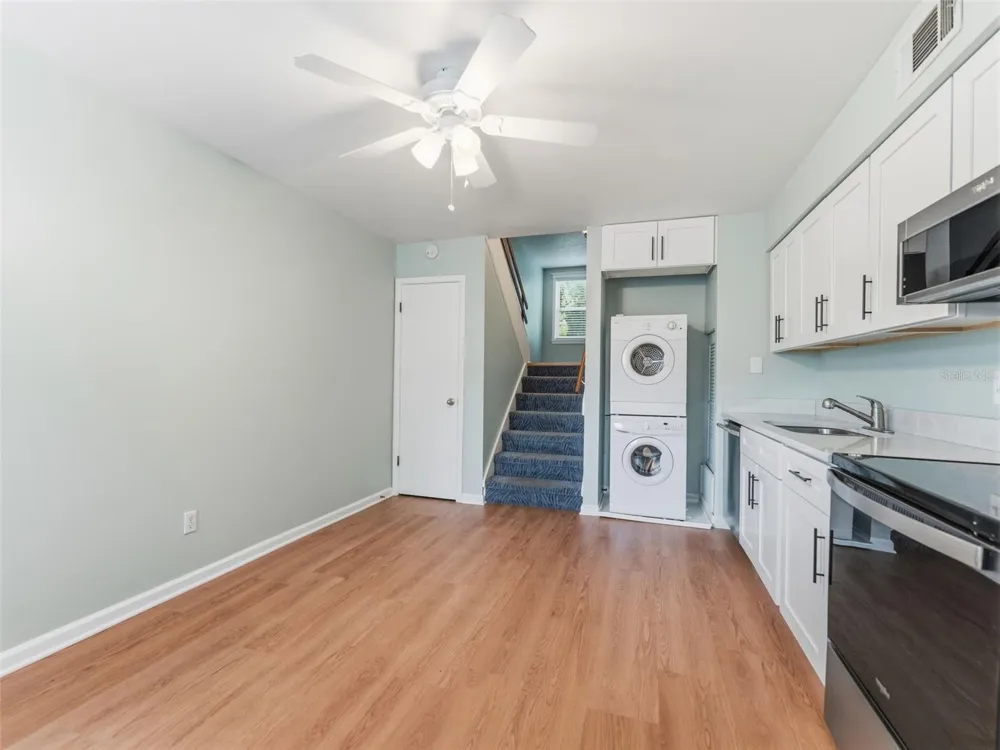 4233 LA SORRENTO COURT Tampa, FL 33611