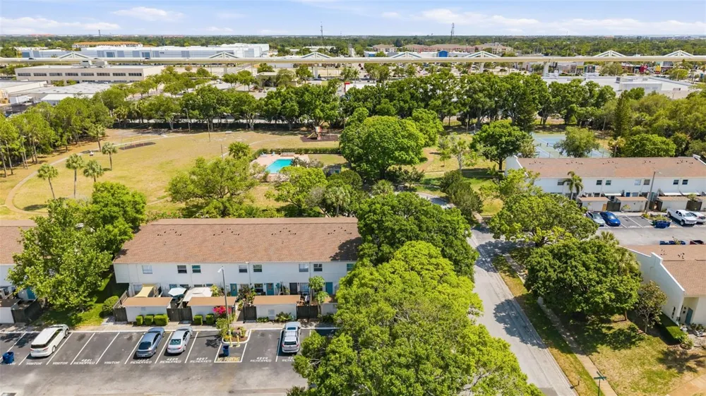4233 LA SORRENTO COURT Tampa, FL 33611