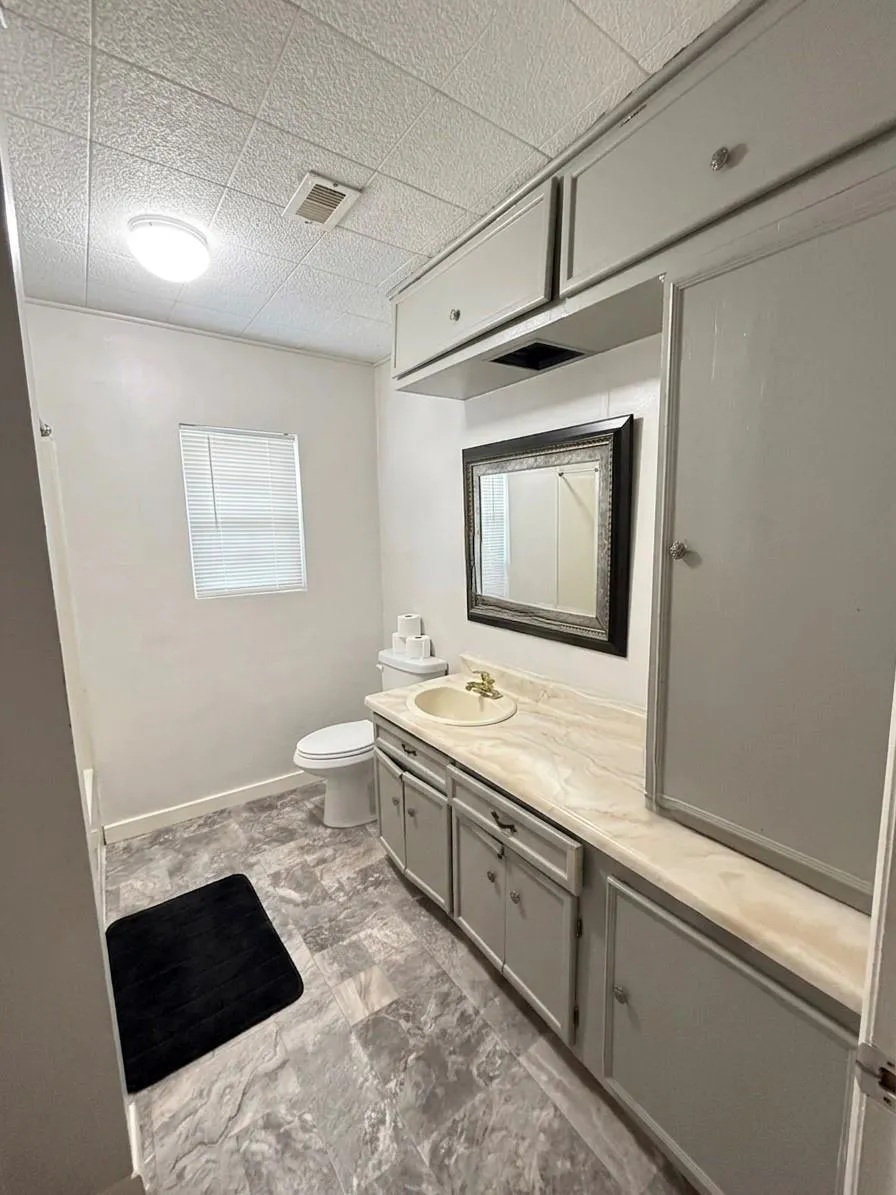 311 S 3rd Street Highlands, TX 77562