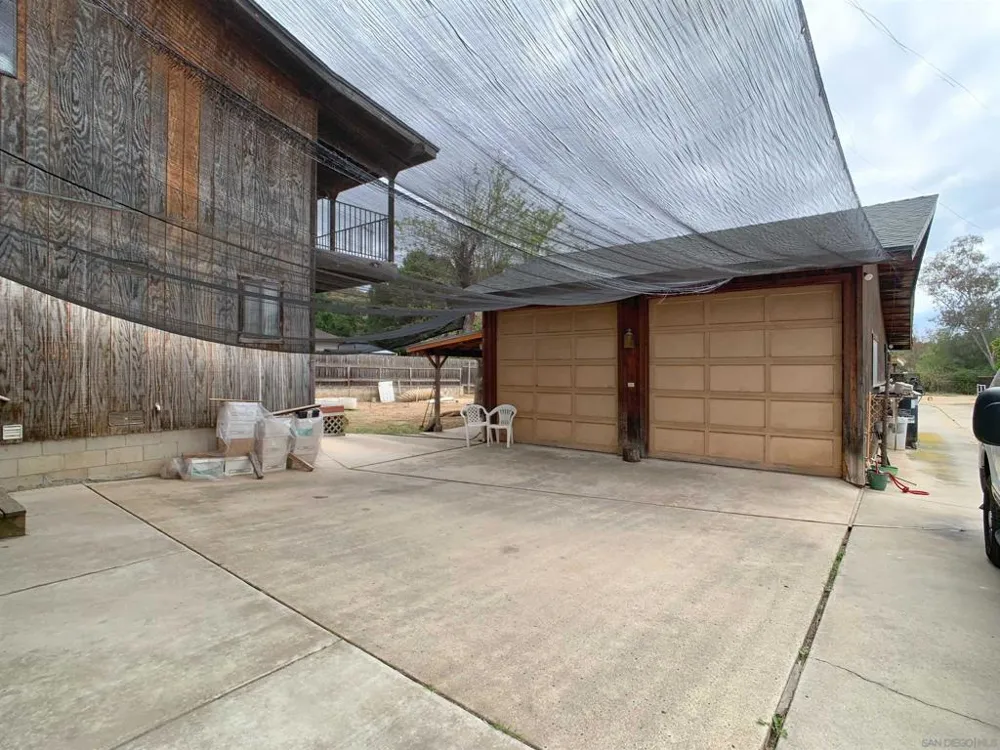 9622 Lakeview Lakeside, CA 92040