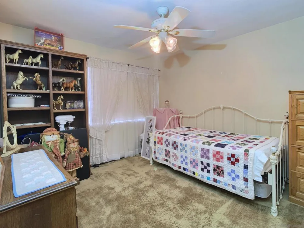 9622 Lakeview Lakeside, CA 92040