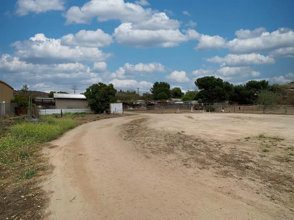 9622 Lakeview Lakeside, CA 92040