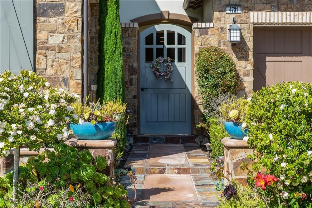 4731 Oceanridge Drive Huntington Beach, CA 92649