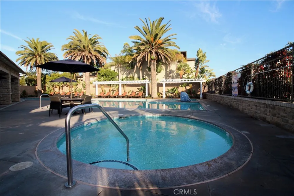 4731 Oceanridge Drive Huntington Beach, CA 92649