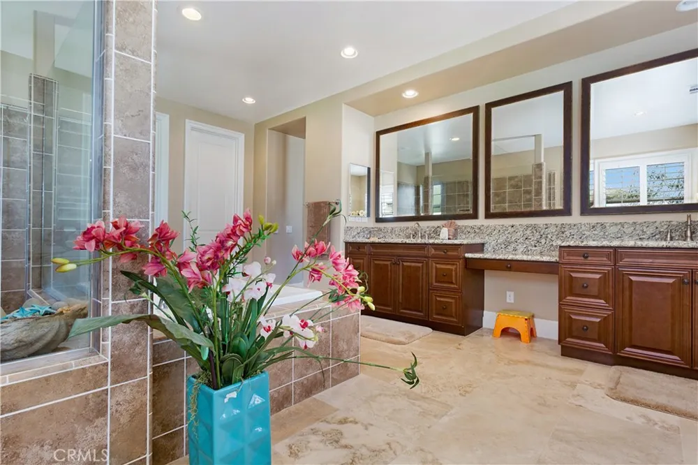 4731 Oceanridge Drive Huntington Beach, CA 92649