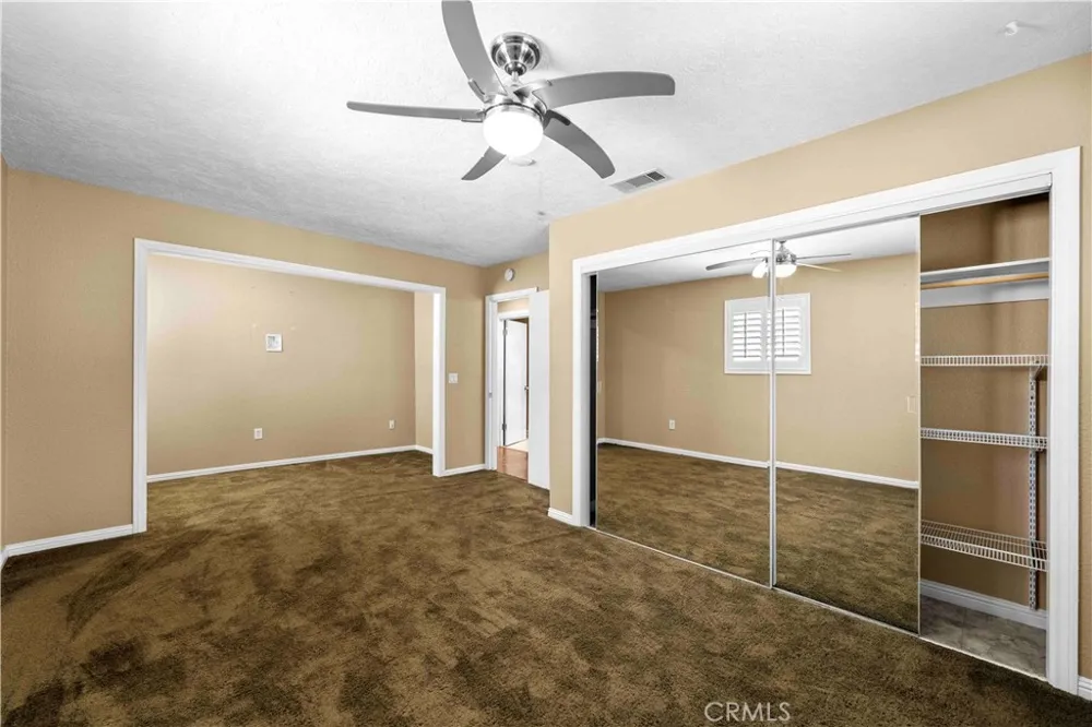19989 Cronese Lane Apple Valley, CA 92308
