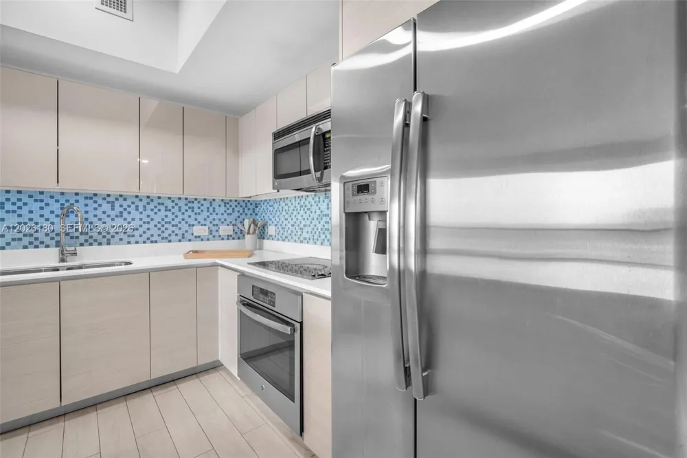 2602 E E HALLADALE #T3105 Hallandale Beach, FL 33009