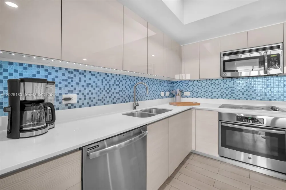 2602 E E HALLADALE #T3105 Hallandale Beach, FL 33009
