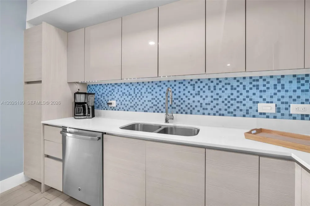 2602 E E HALLADALE #T3105 Hallandale Beach, FL 33009