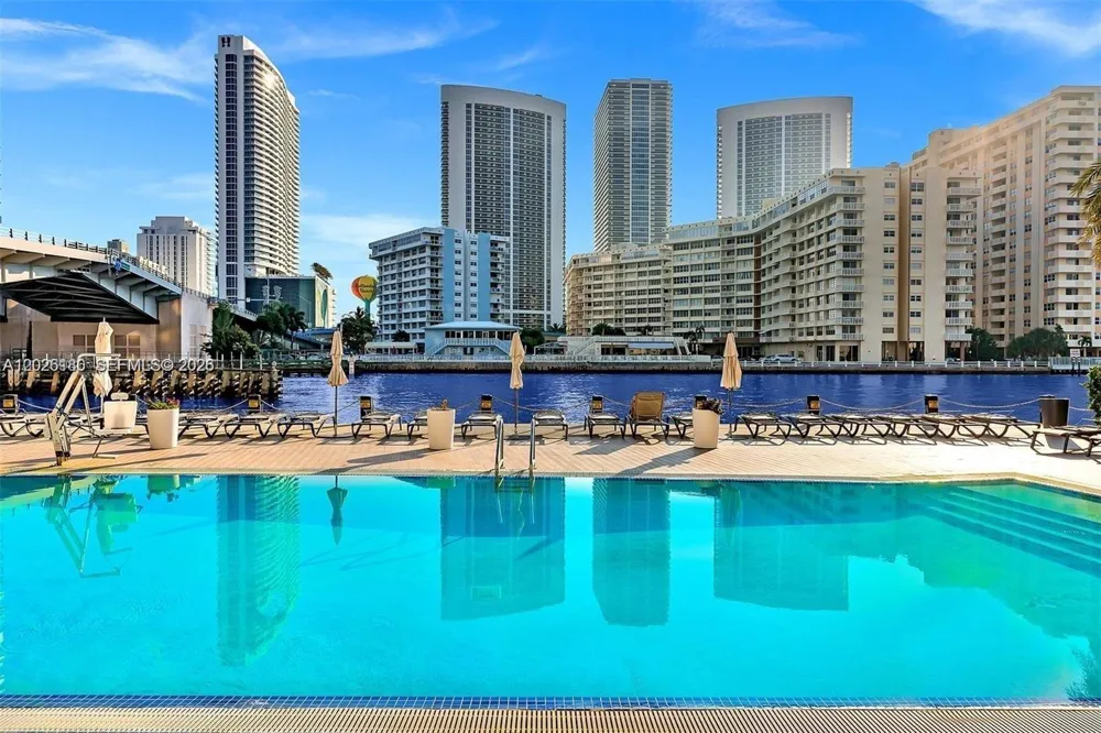 2602 E E HALLADALE #T3105 Hallandale Beach, FL 33009