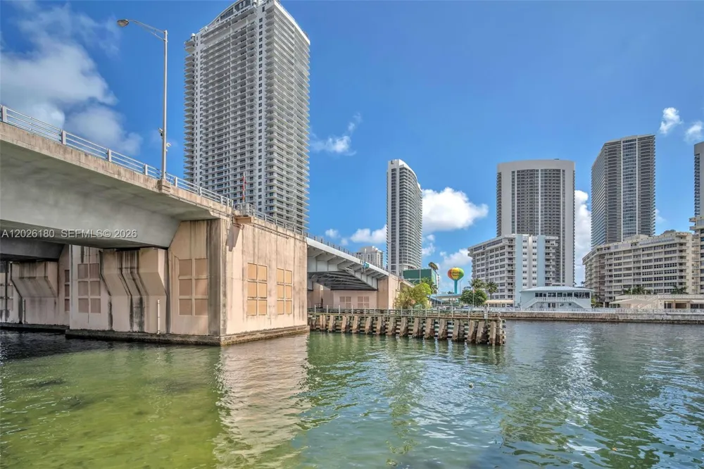 2602 E E HALLADALE #T3105 Hallandale Beach, FL 33009