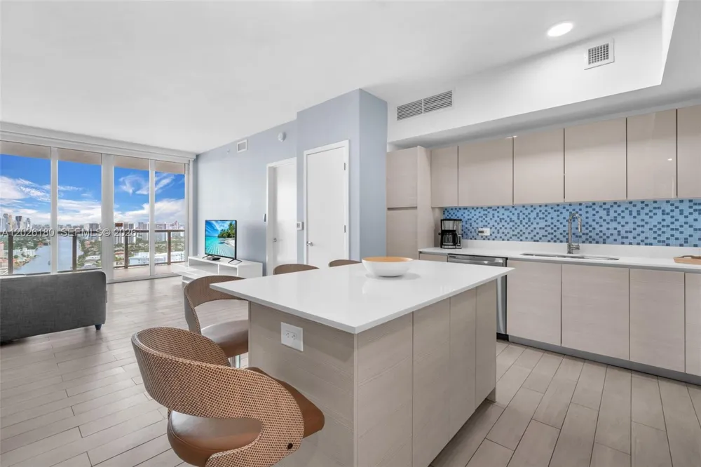 2602 E E HALLADALE #T3105 Hallandale Beach, FL 33009