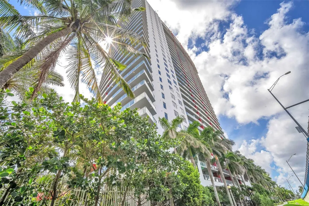 2602 E E HALLADALE #T3105 Hallandale Beach, FL 33009
