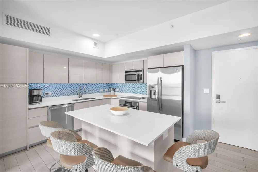 2602 E E HALLADALE #T3105 Hallandale Beach, FL 33009