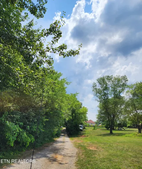 1017 Catlett Rd