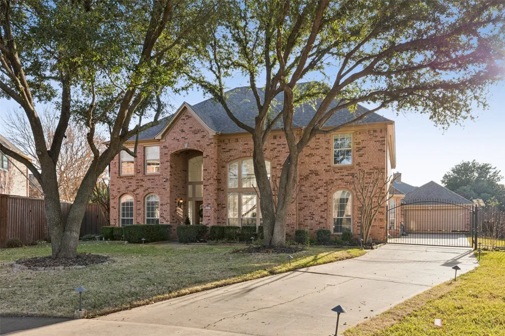 1807 Mesquite Court Southlake, TX 76092