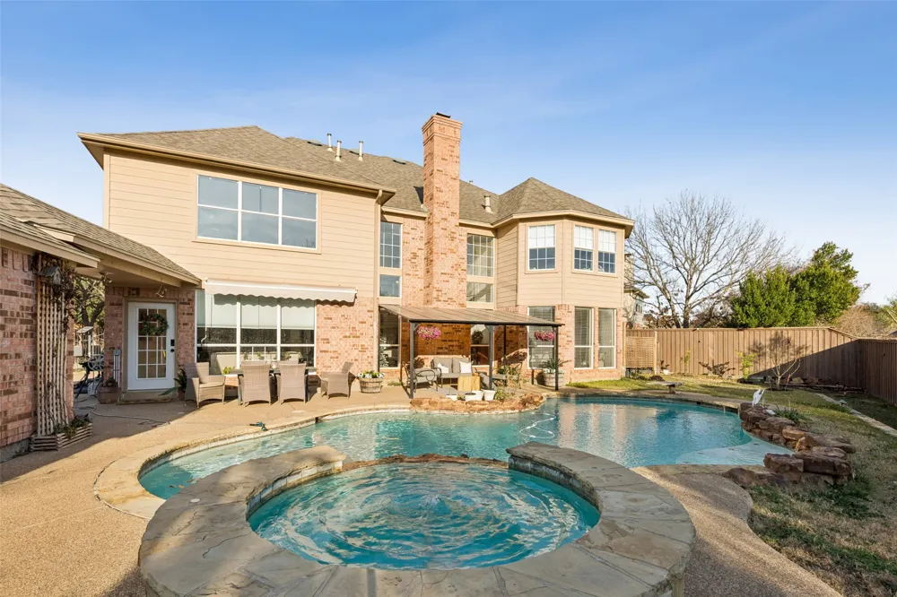 1807 Mesquite Court Southlake, TX 76092