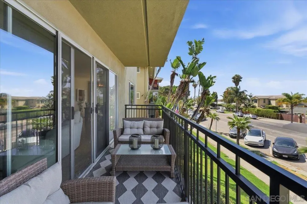 5367 La Jolla #Unit 52 La Jolla, CA 92037