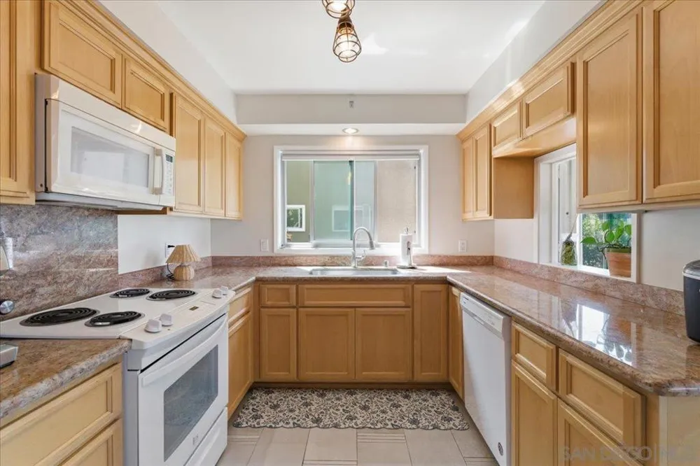 5367 La Jolla #Unit 52 La Jolla, CA 92037