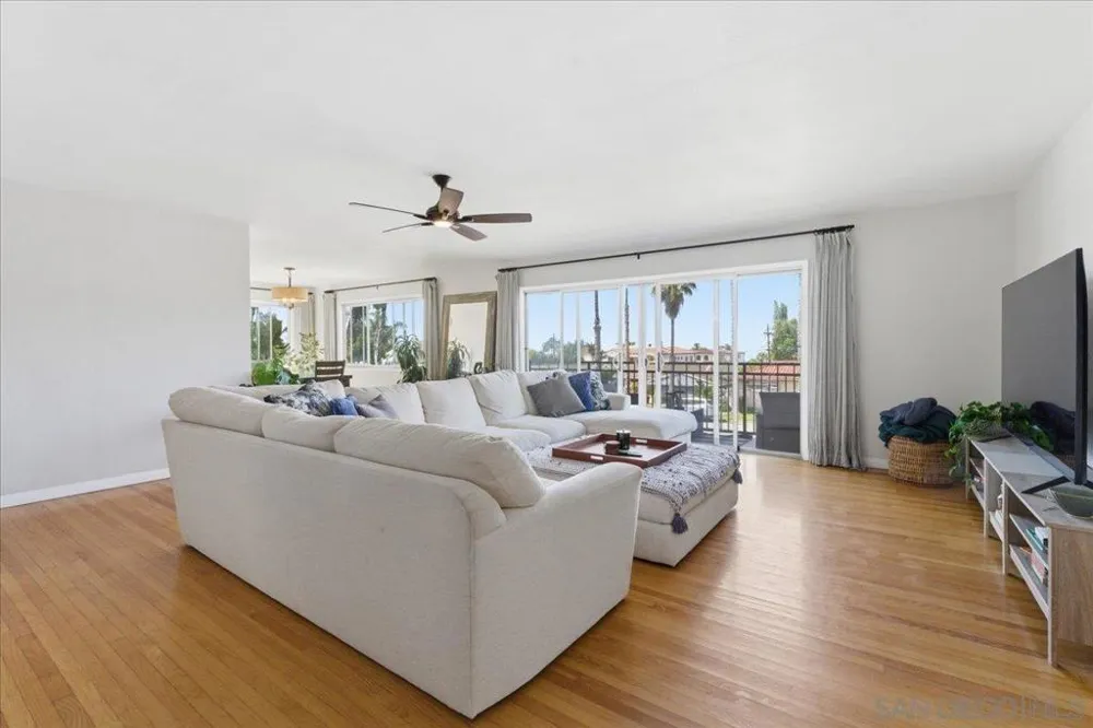 5367 La Jolla #Unit 52 La Jolla, CA 92037