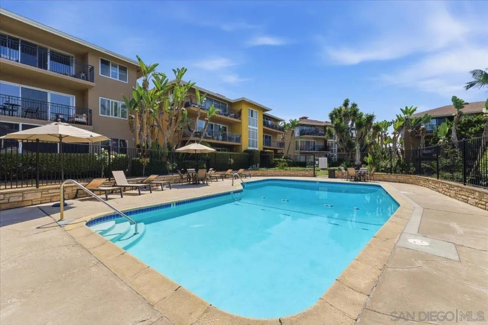 5367 La Jolla #Unit 52 La Jolla, CA 92037