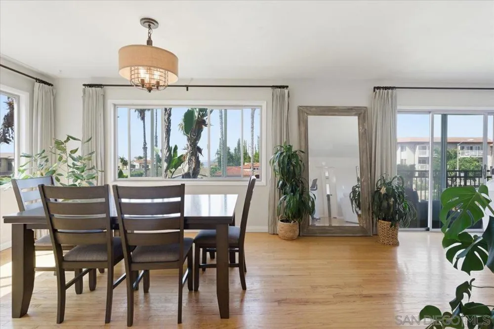 5367 La Jolla #Unit 52 La Jolla, CA 92037