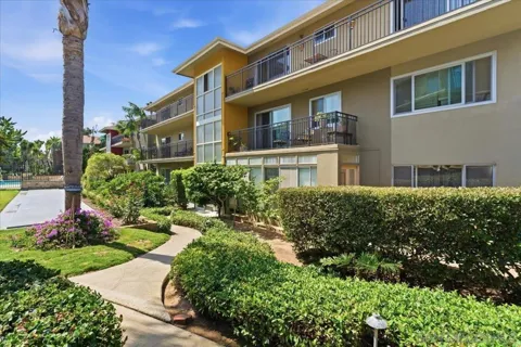 5367 La Jolla #Unit 52