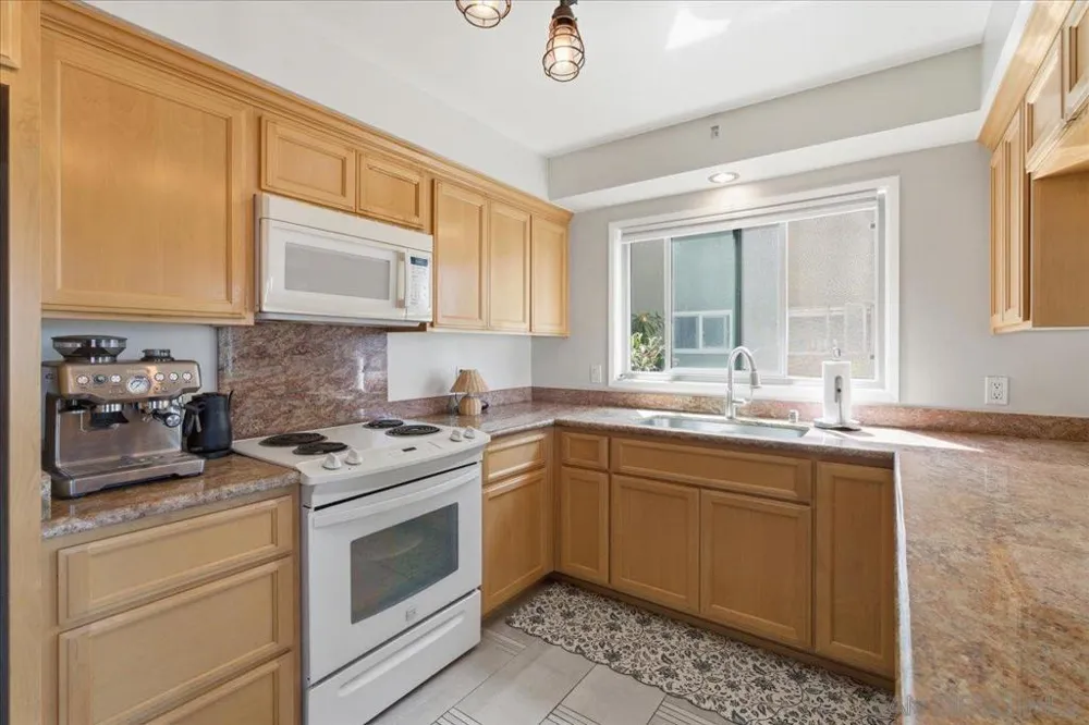 5367 La Jolla #Unit 52 La Jolla, CA 92037