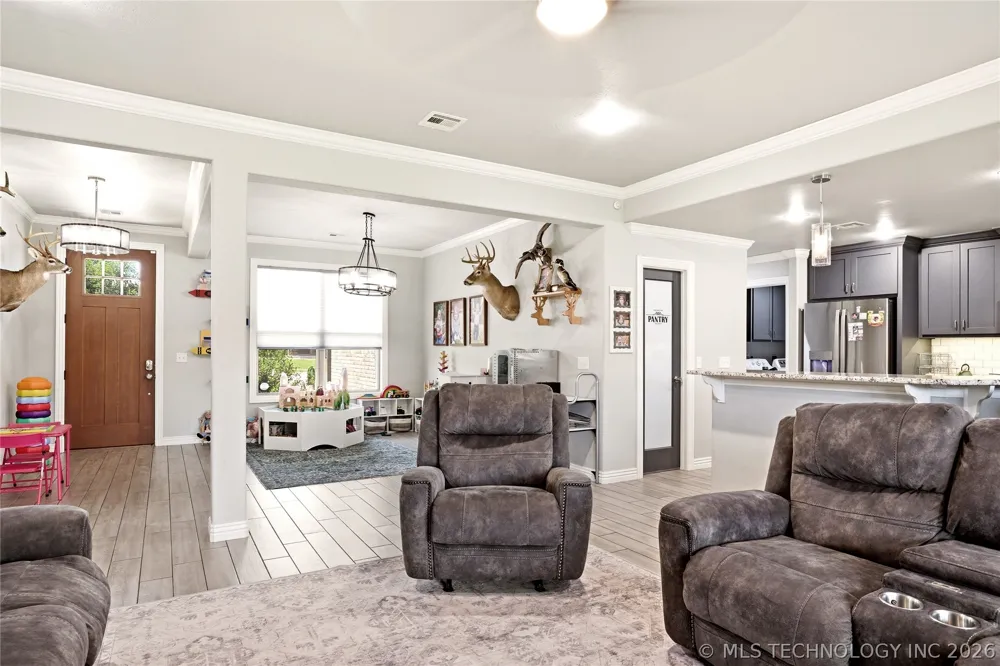 909 Carter Court Siloam Springs, AR 72761