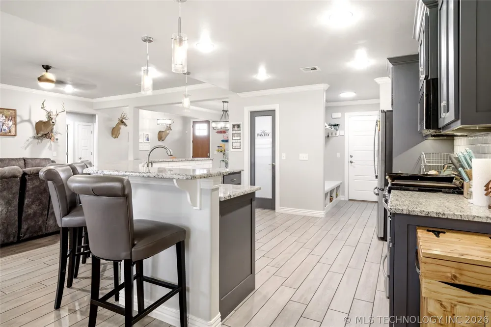909 Carter Court Siloam Springs, AR 72761