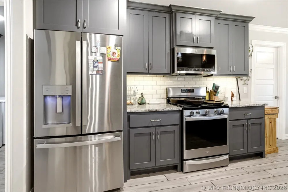 909 Carter Court Siloam Springs, AR 72761