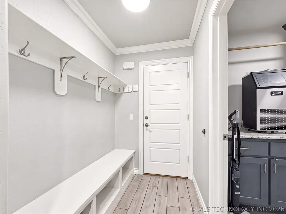909 Carter Court Siloam Springs, AR 72761