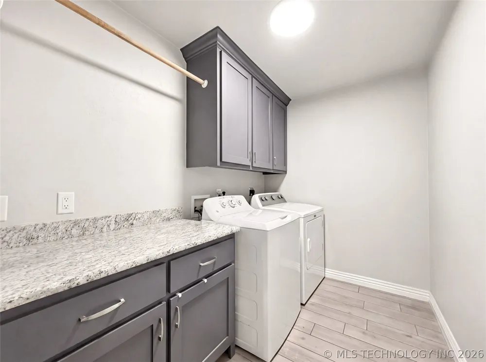 909 Carter Court Siloam Springs, AR 72761