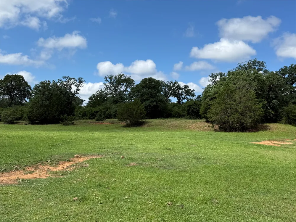 1749 FM 535 Smithville, TX 78957